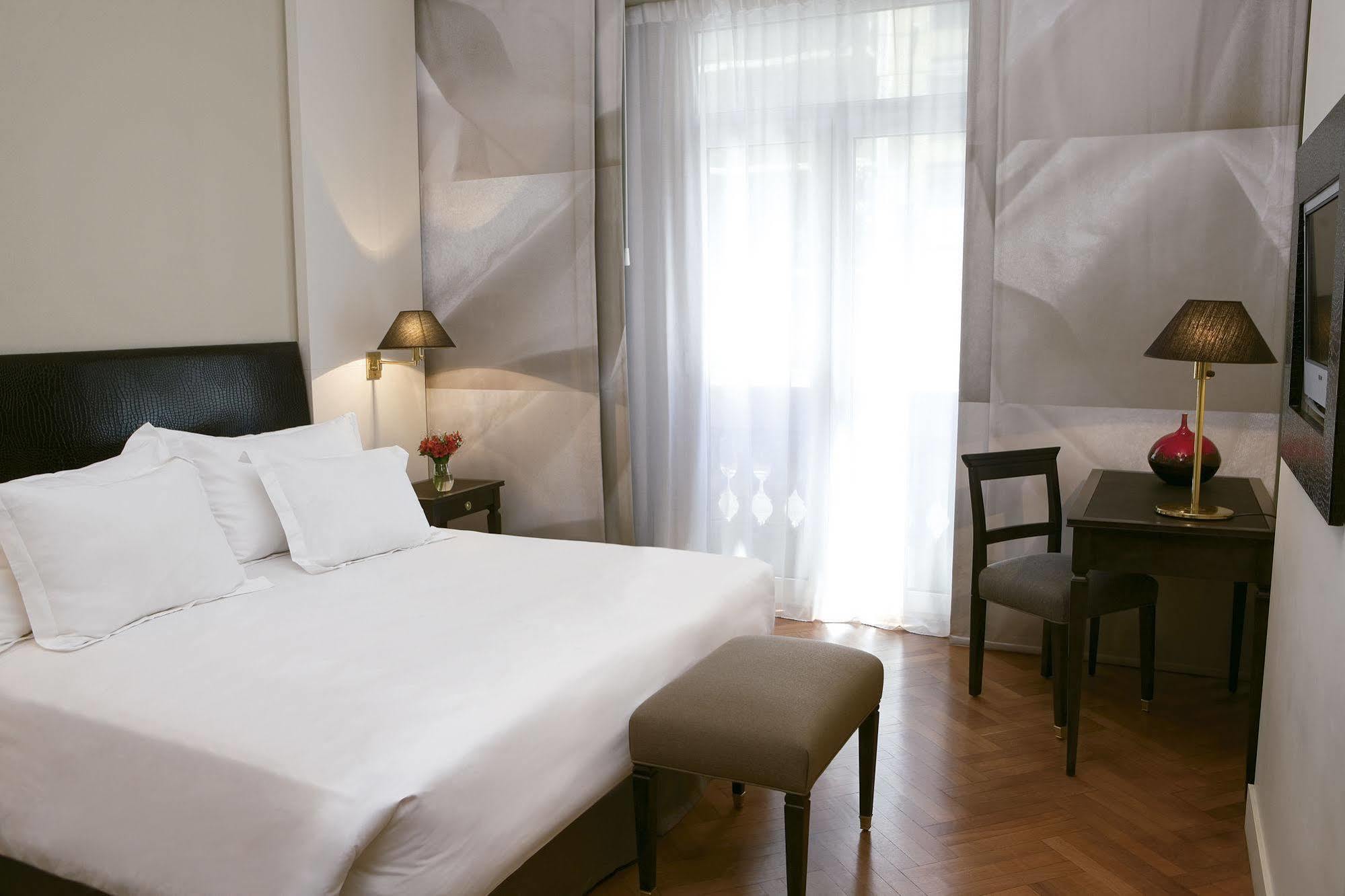 เอ็นเอช คอลเลคชั่น บัวโนสไอเรส คริยอน Hotel ภายนอก รูปภาพ
