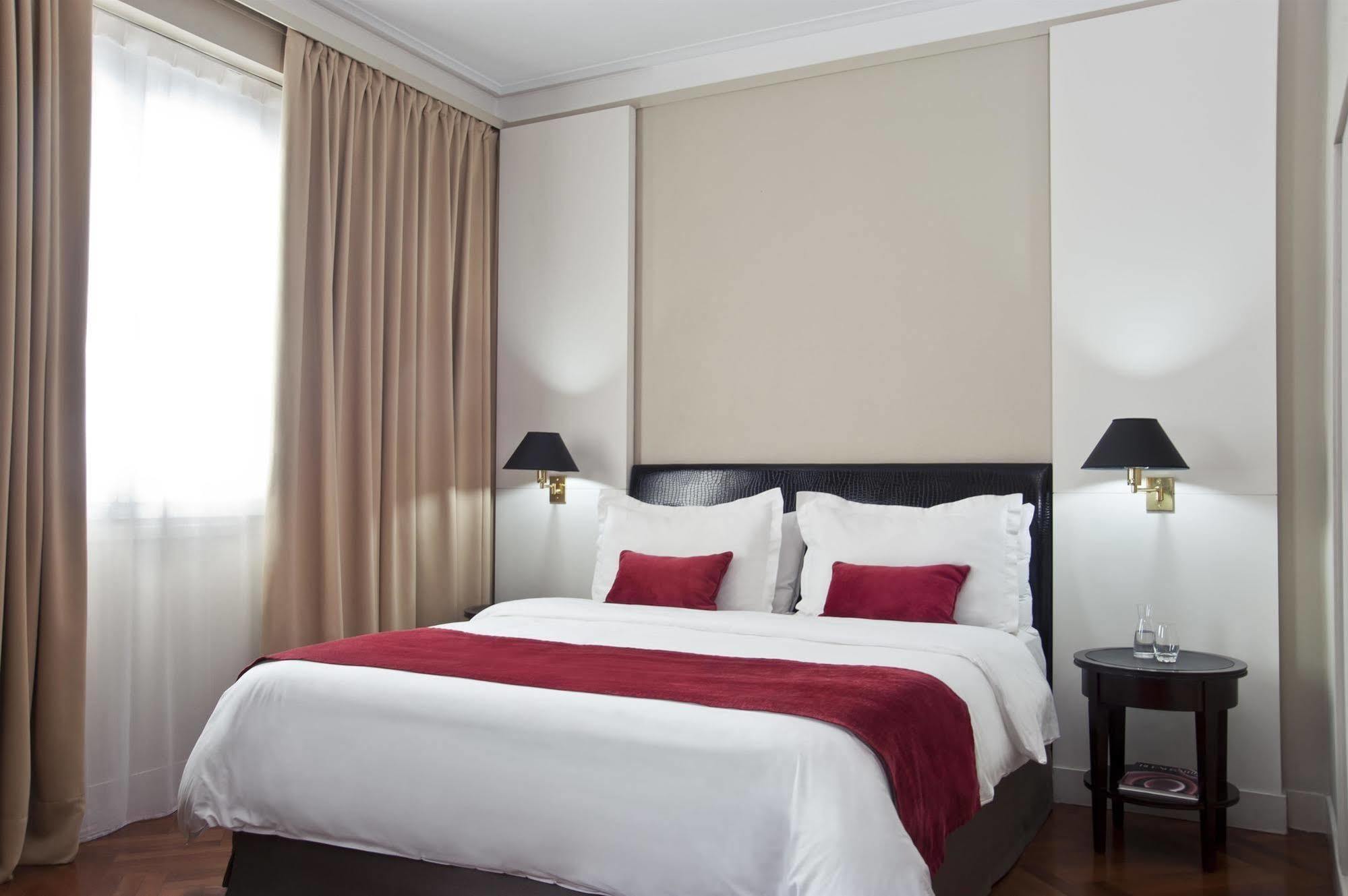 เอ็นเอช คอลเลคชั่น บัวโนสไอเรส คริยอน Hotel ภายนอก รูปภาพ